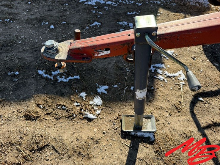 hesston-4570-image-8