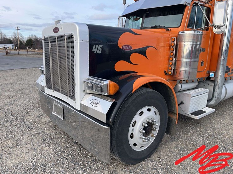 2004-peterbilt-379-image-13