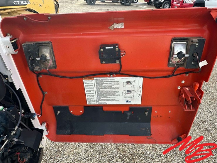 2008-bobcat-a300-image-18