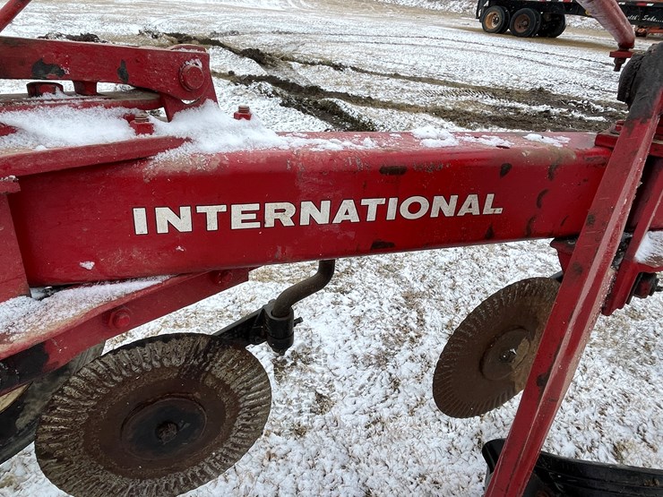 2004-international-720-image-9