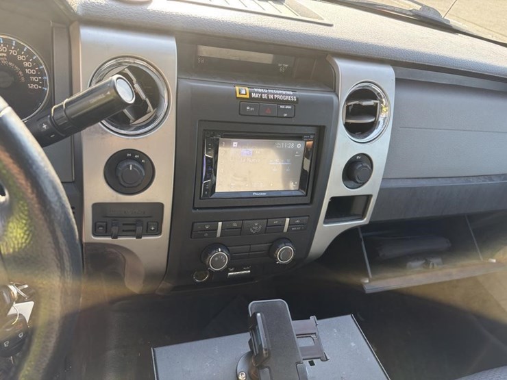 2011-ford-f150-xlt-image-16