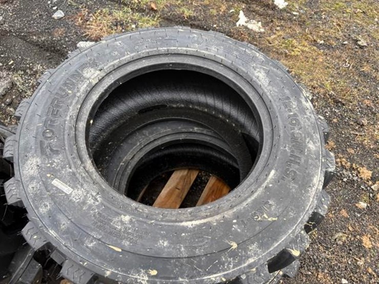 12-16.5-sks1-tires-(set-of-4)-image-3