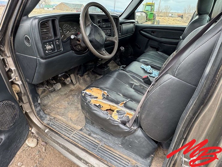 2002-chevrolet-silverado-1500-image-10