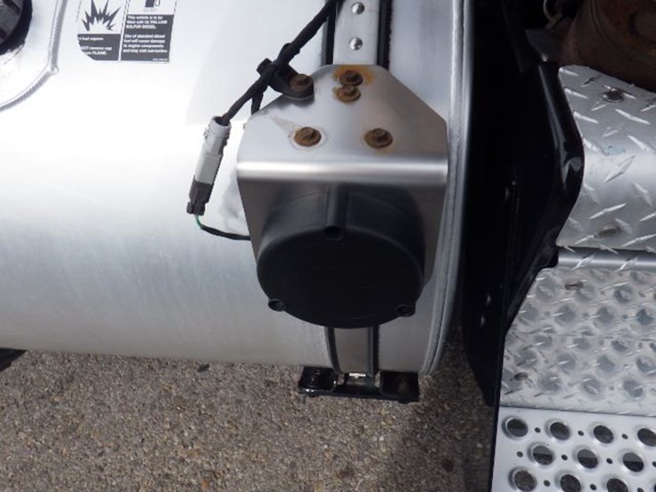 2022-kenworth-t680-image-5