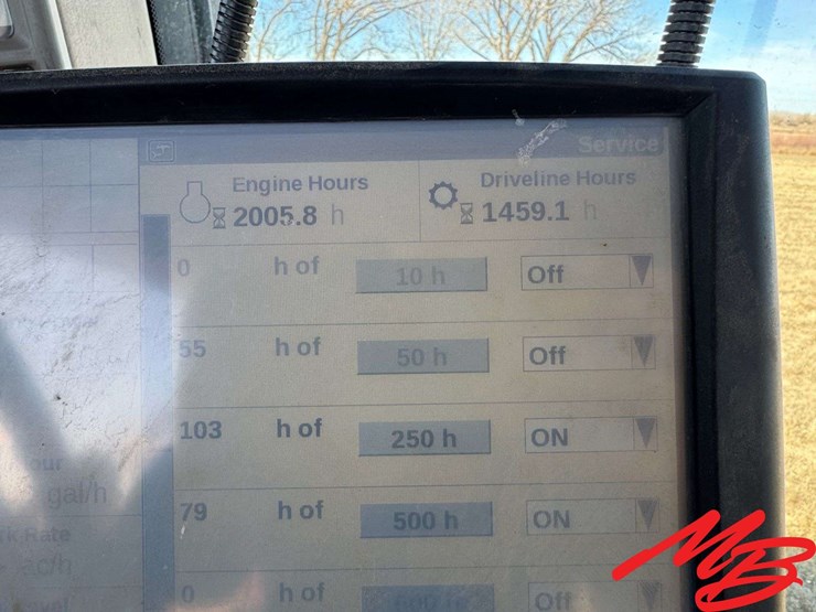 2014-case-ih-400-image-44