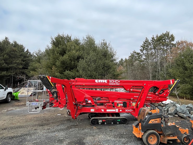 #1000-•-2024-cmc-90hd+-lift-(fall-creek,-wi)-image-8