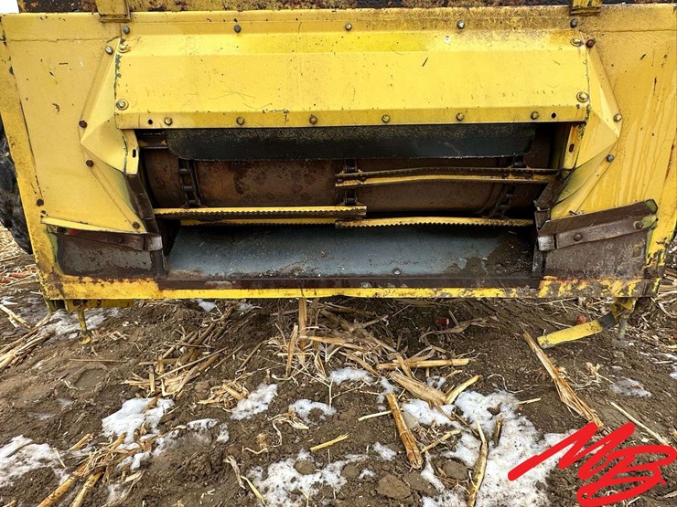 new-holland-70-image-12