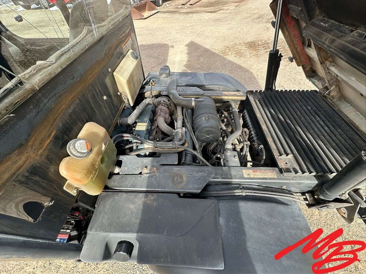 2005-bobcat-toolcat-5600-image-25