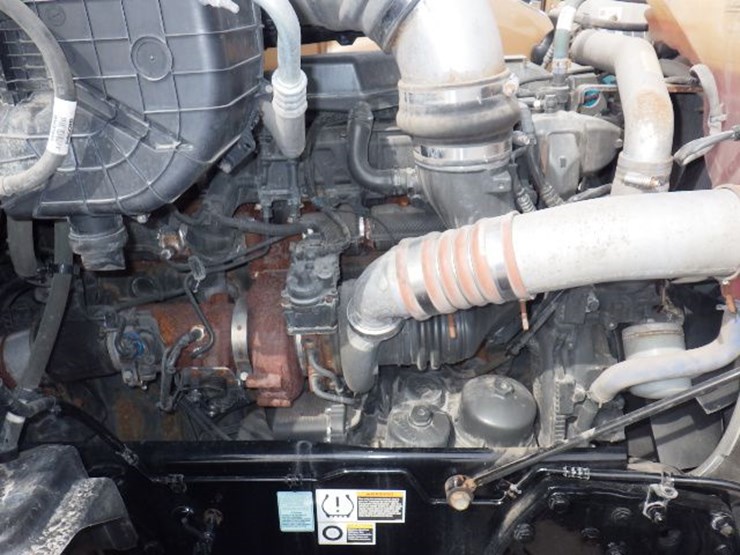 2022-kenworth-t680-image-26