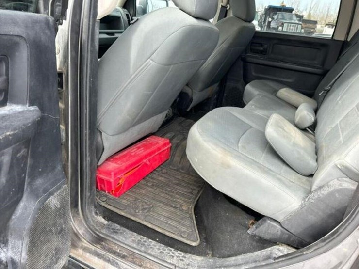 2014-ram-2500-hd-image-26