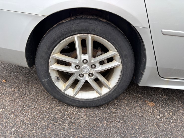 #1021-•-2014-chevy-impala-ltz-limited-(eau-claire,-wi)-(has-wi-title)-image-66