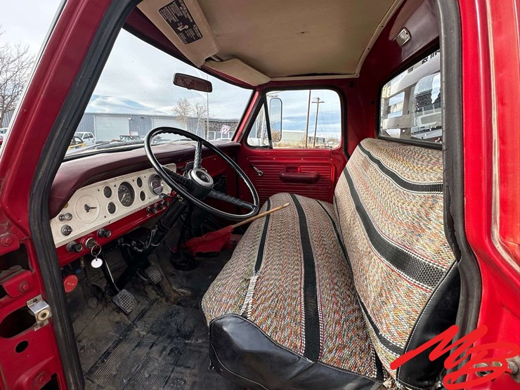 1971-ford-600-image-16