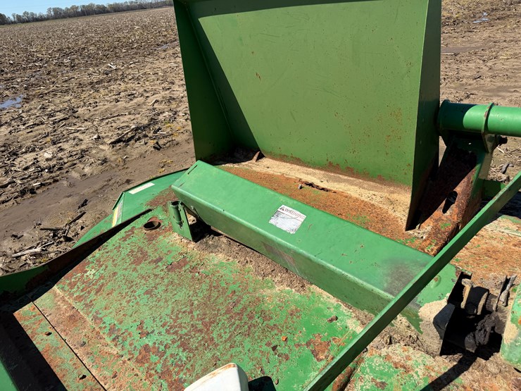 john-deere-14-image-16