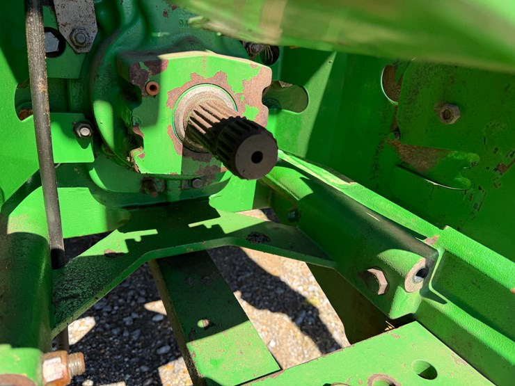 2010-john-deere-8270r-image-20