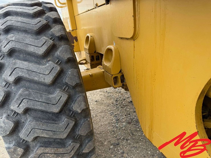 1994-caterpillar-928f-image-32