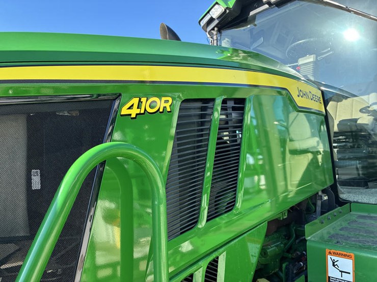 2022-john-deere-410r-image-70