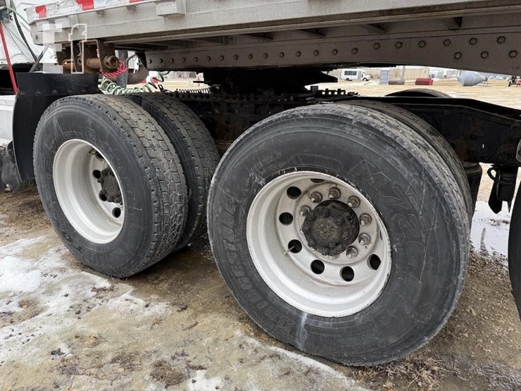 2010-international-prostar-image-10