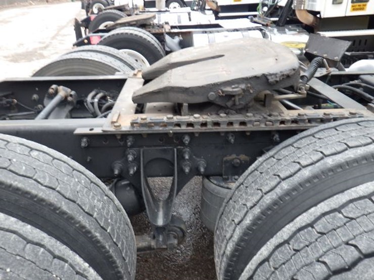 2016-international-8600-image-5