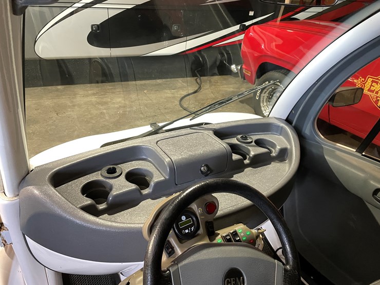 #1026-•-2003-gem-e825-electric-golf-cart-(independence,-wi)-image-17