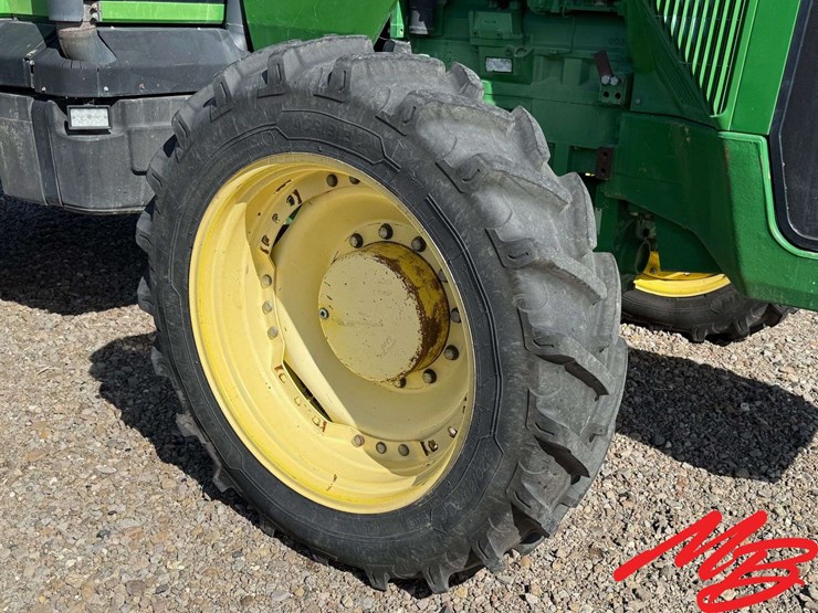 1998-john-deere-8100-image-12