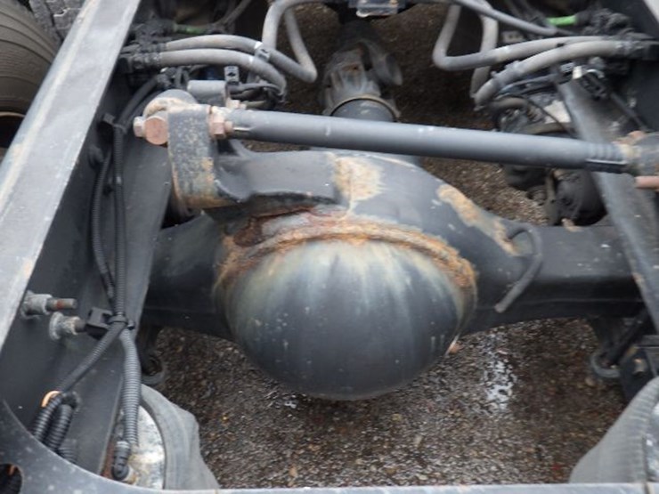 2016-international-8600-image-10