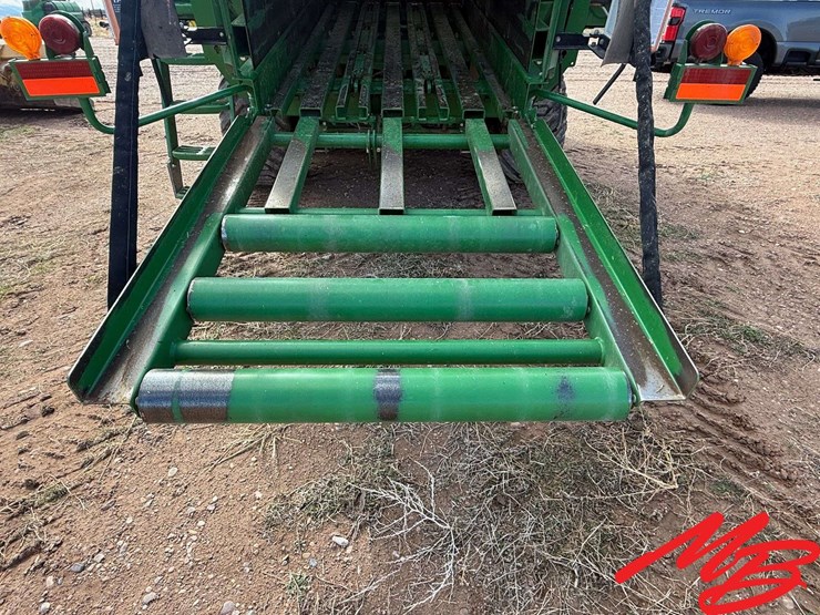 2022-john-deere-l341-image-9