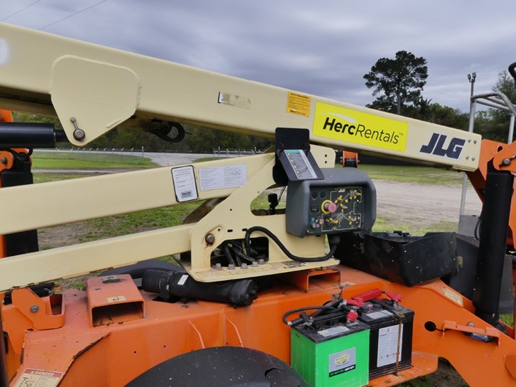 2016-jlg-t350-image-9