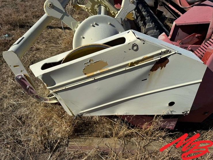 new-holland-499-image-12