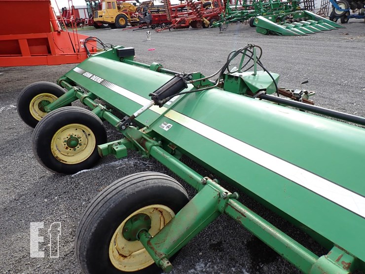 john-deere-120-image-5