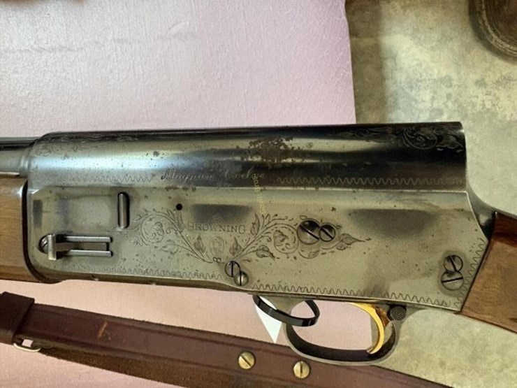 browning-auto-5-magnum-twelve-12ga-shotgun-image-8