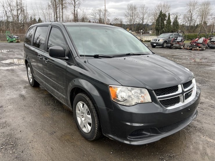 2012-dodge-grand-caravan-image-2