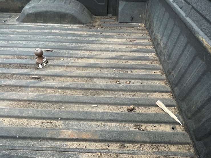 2020-chevrolet-2500hd-image-52