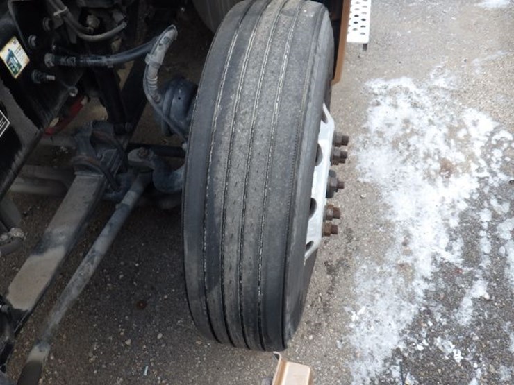 2022-kenworth-t680-image-20