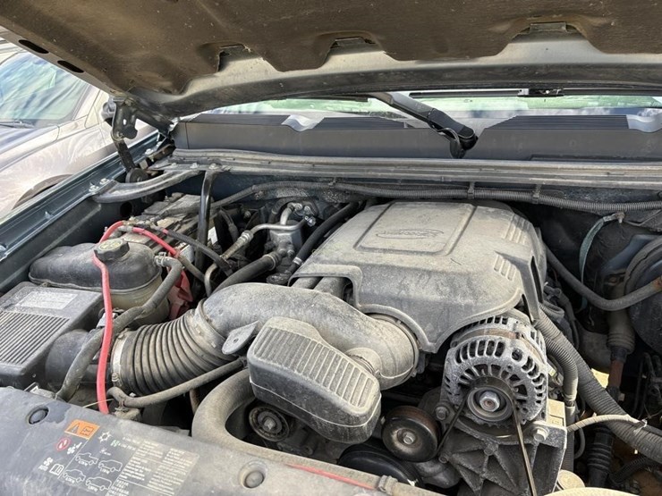 2013-chevrolet-1500-image-21