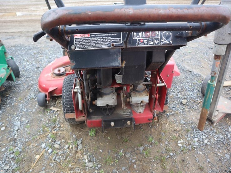 toro-walk-behind-mower-image-7