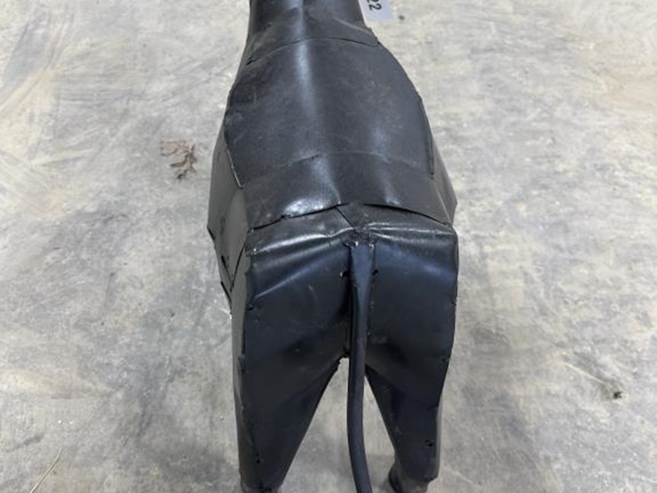 #122-•-cow-decor-image-2