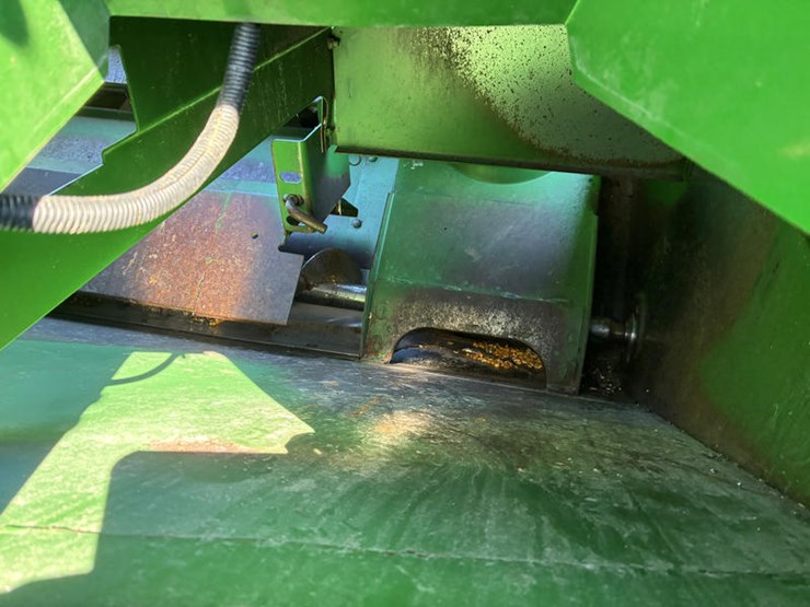 2005-john-deere-9660-sts-image-90