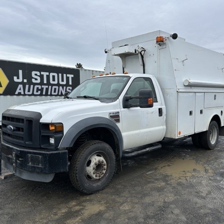 2010 FORD F550 XL SD