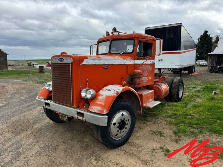 1964-peterbilt-351-image-2