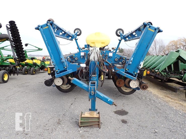 kinze-3800-image-2