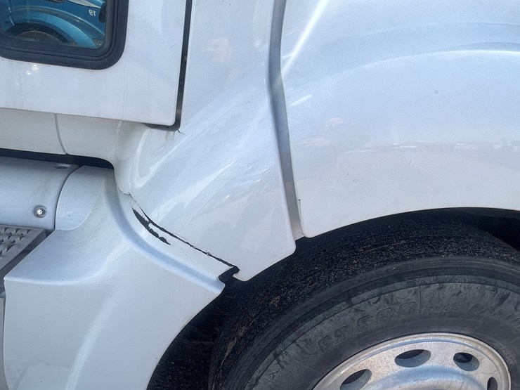 2006-peterbilt-387-image-28