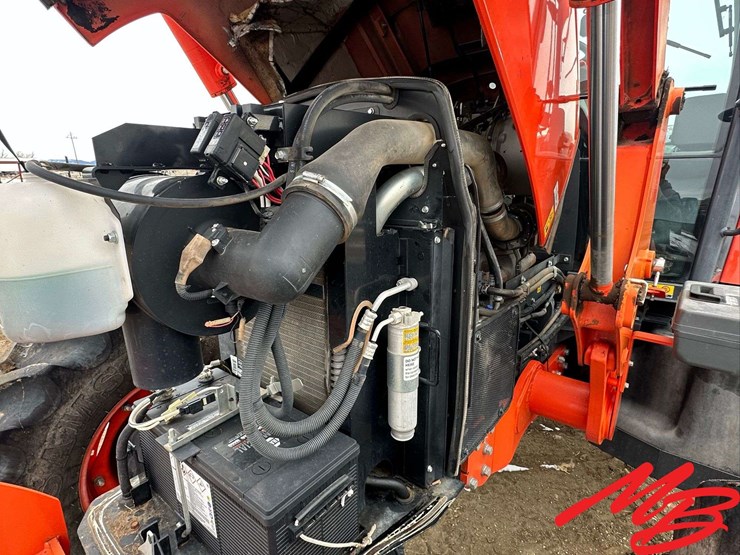 2015-kubota-m135gx-image-39