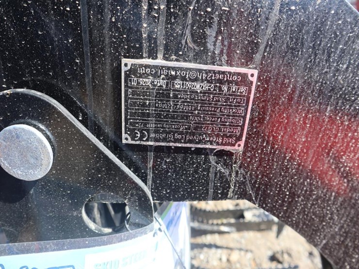 future-skid-steer-grapple-image-5