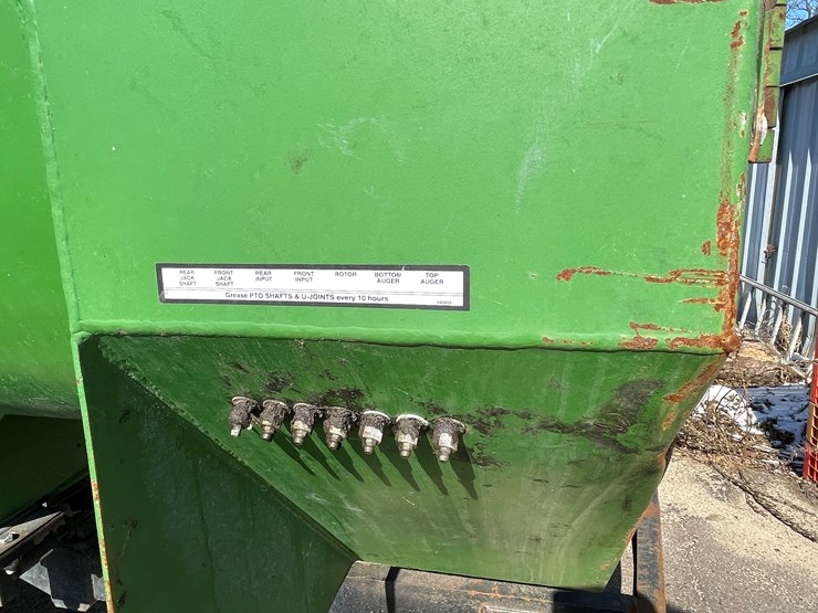 #1014-•-roto-mix-forage-express-image-28