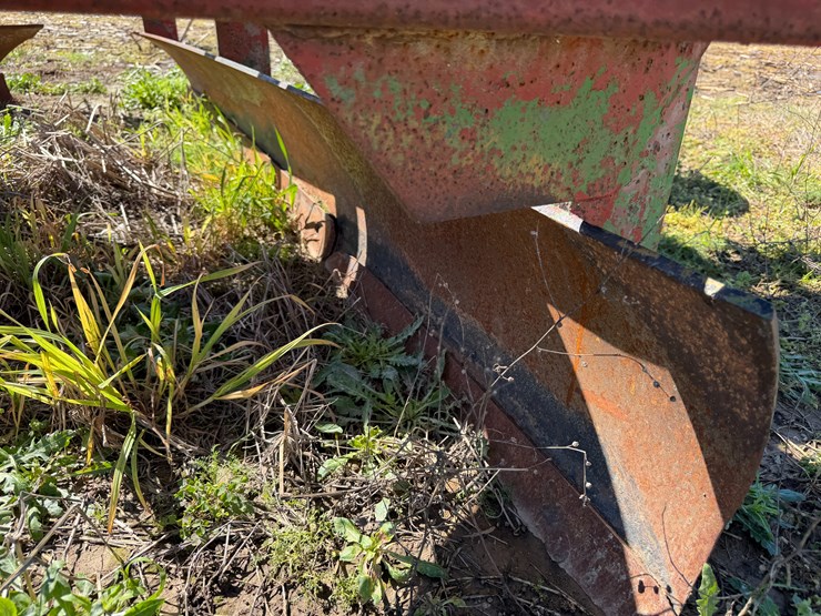 #42473-•-levee-squeeze-w/seeder-109-image-26