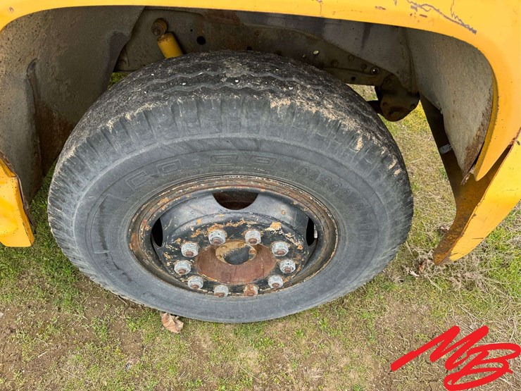 1973-chevrolet-c65-image-4