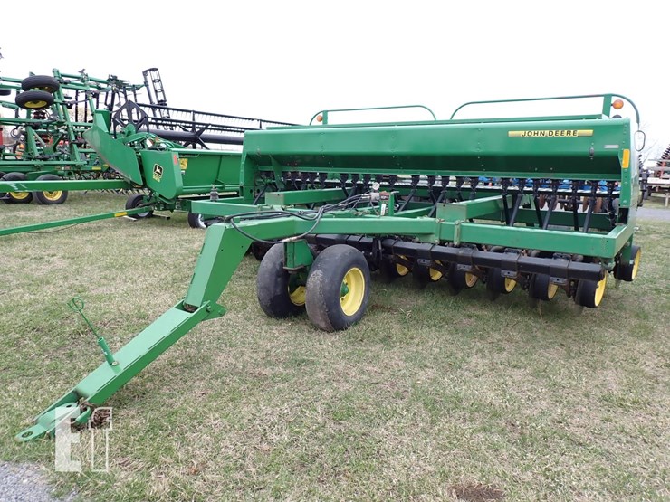 john-deere-750-image-1
