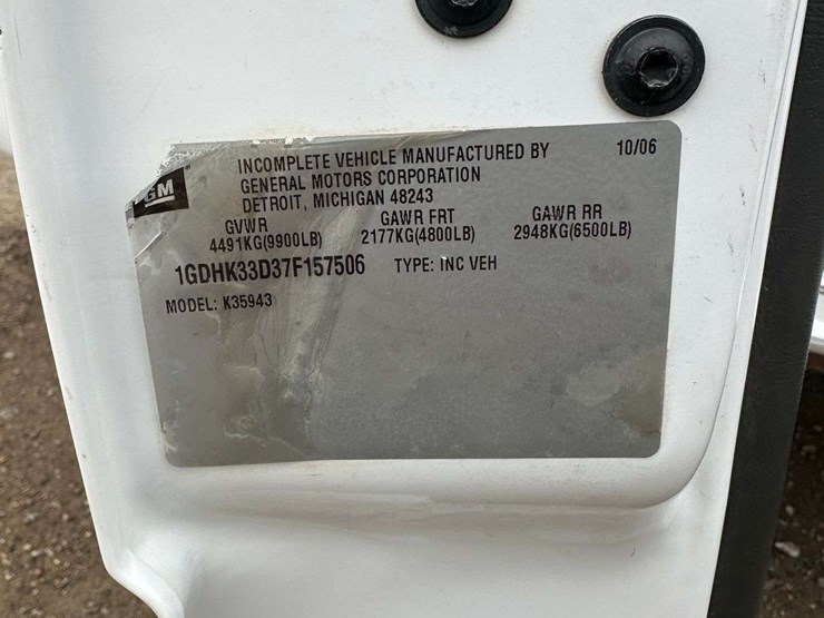 2007-gmc-3500-image-31