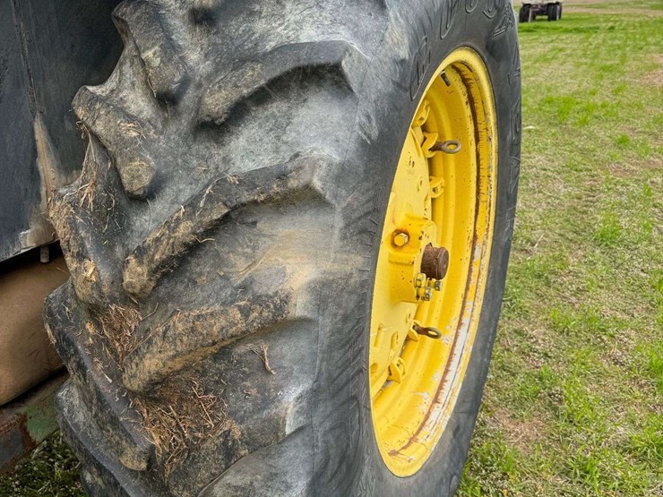 john-deere-2950-image-30