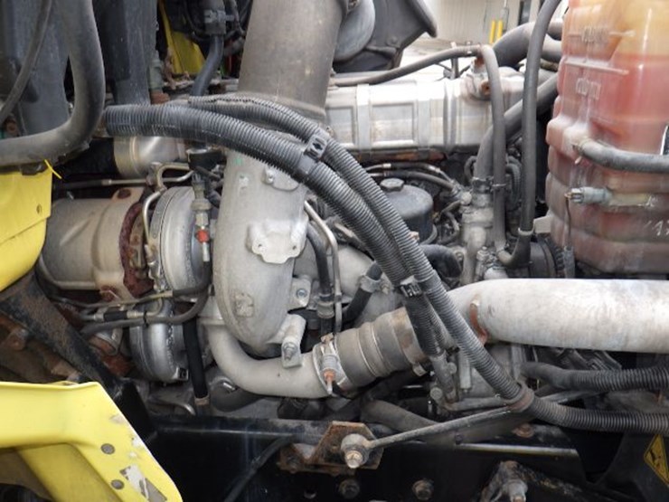 2016-international-8600-image-21